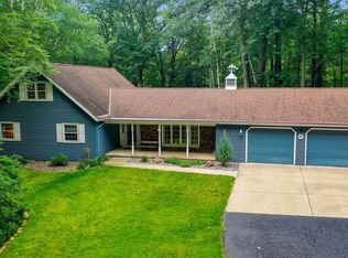 854 Creek Valley Ct, Hobart, WI 54155