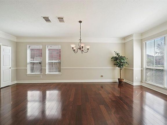 5th image of 2639 Katie Harbor Dr