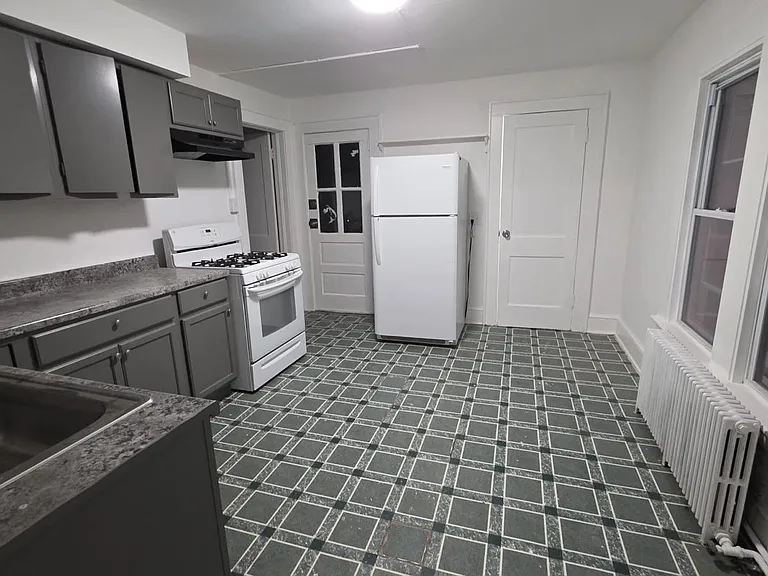 13 Springside Ave #2 — Photo 6