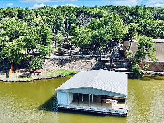 2nd image of 9021 Lacy Rd