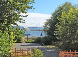 31 N Bay Ln, Friday Harbor, WA 98250