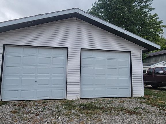2nd image of 202 Tipton St