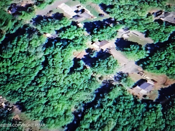 Mohican Rd #199, East Stroudsburg, PA 18302