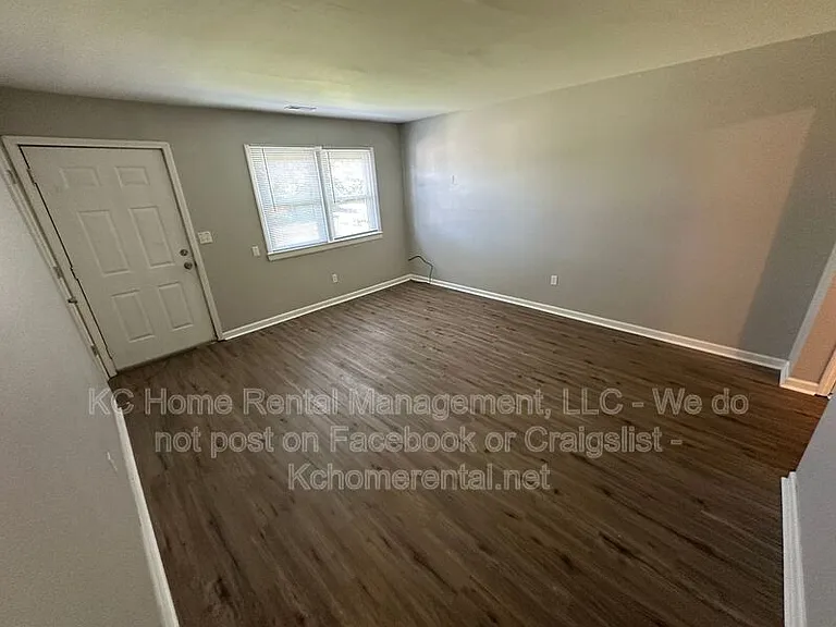 13428 Spring St #7 — Photo 9