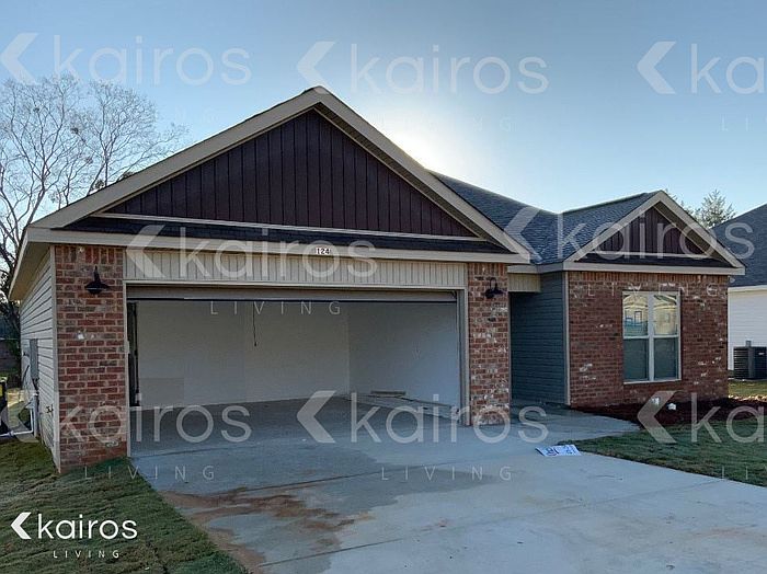 1st image of 124 Hughes Dr