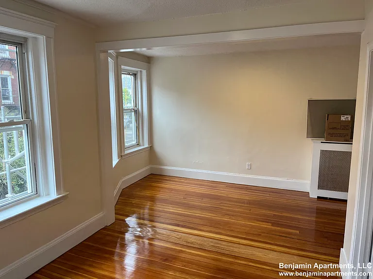 6 Barrows St #13 — Photo 14