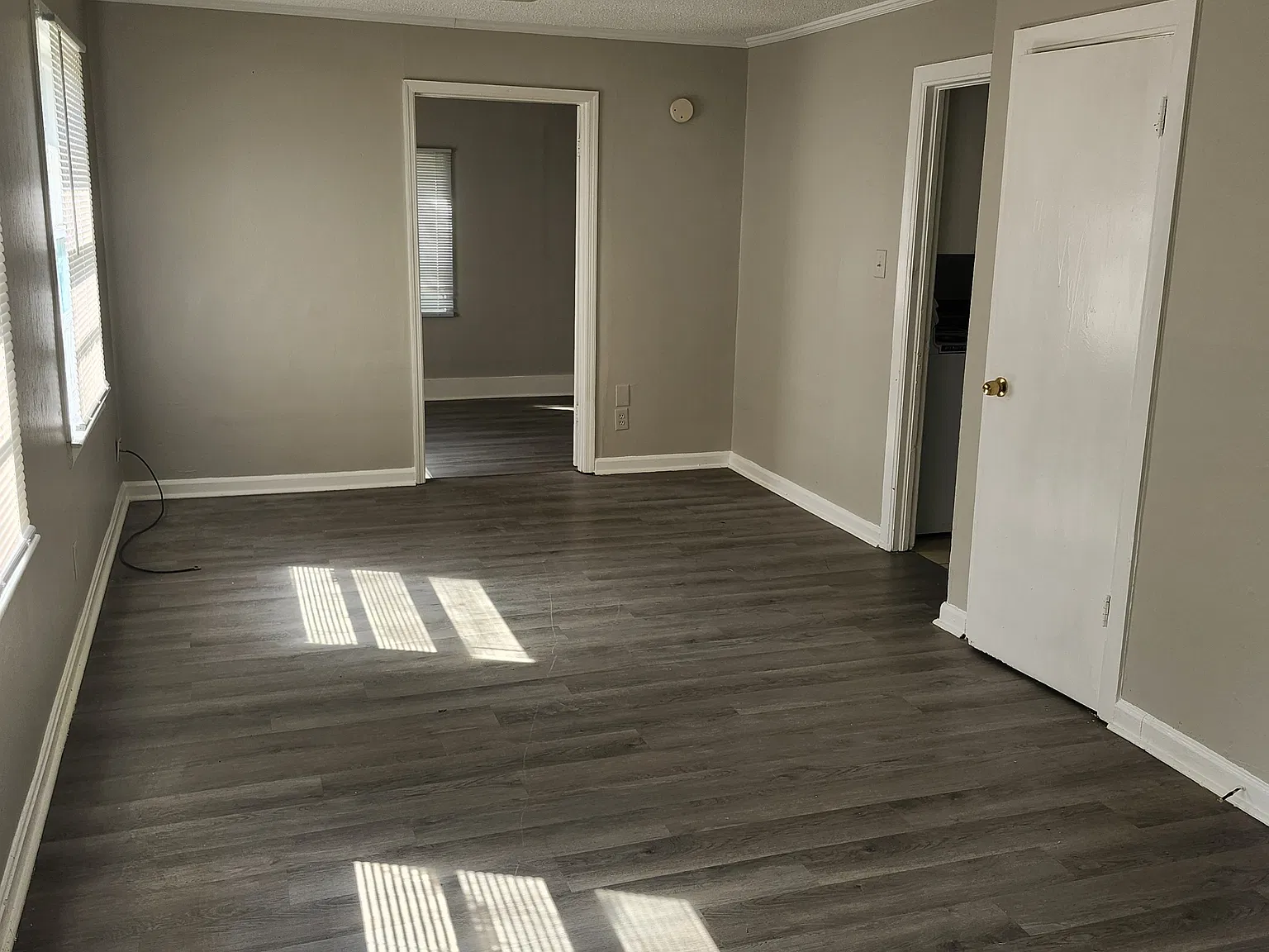 210 Cox Dr - 1 — Photo 1