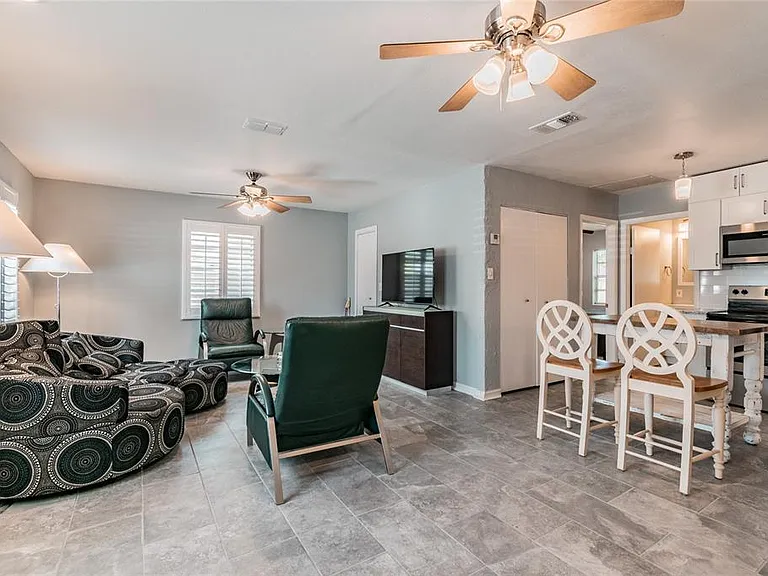 3611 W Anderson Ave — Photo 31