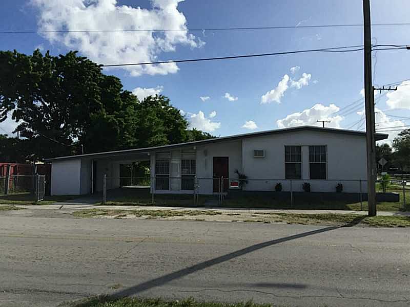 1st image of 5001 NW 31st Ave