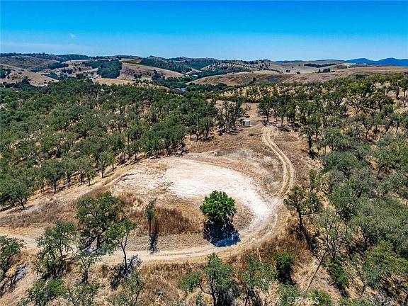 4th image of 835 Spring Creek Way
