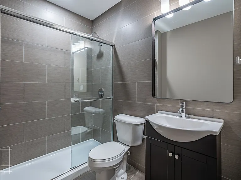 245 King Ave — Photo 17