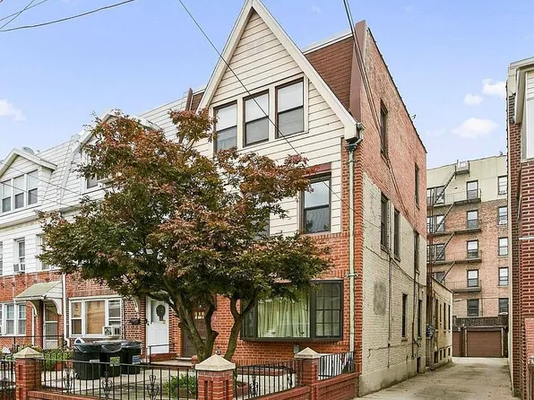 21-27 29th St, Astoria, NY 11105