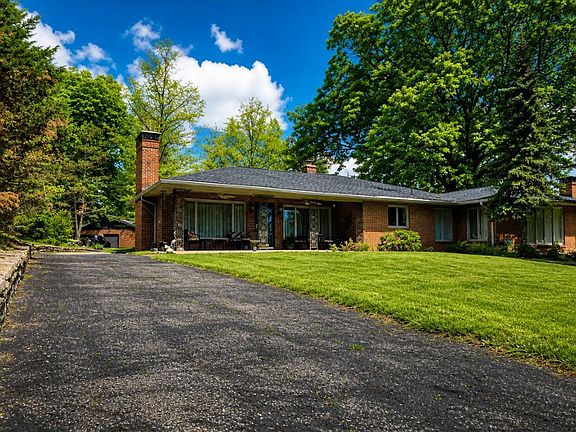 2nd image of 410 Compton Rd