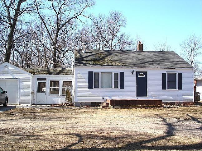 Front of Whitehall Road