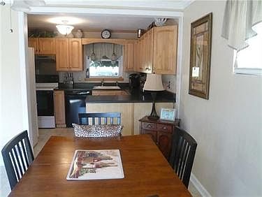 4th image of 501 Cornell Avenue Ext