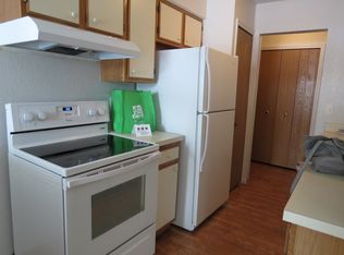19488 Mayfield Ave APT 201, Livonia, MI 48152