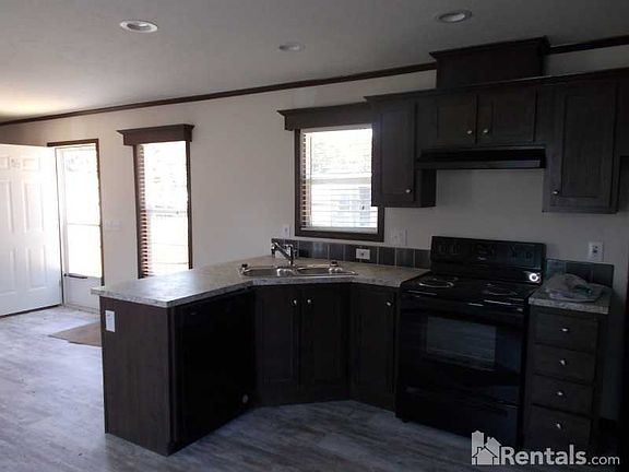 5th image of 2523 Glenwood Dr