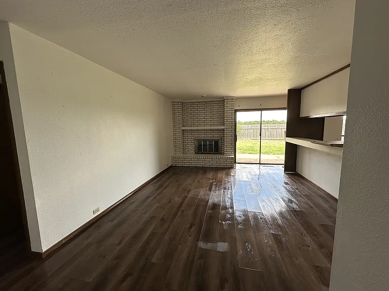 2318 Double Tree Ln — Photo 3