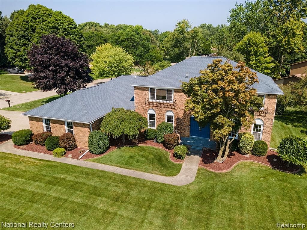 30030 Deer Run, Farmington Hills, MI 48331 Zillow