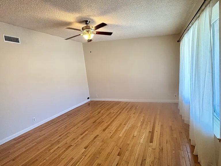 21536 Carriso Rd — Photo 3