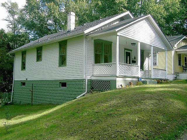 635 Bates Street