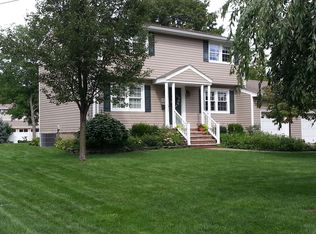 6 Baxter Pl, Pequannock, NJ 07440