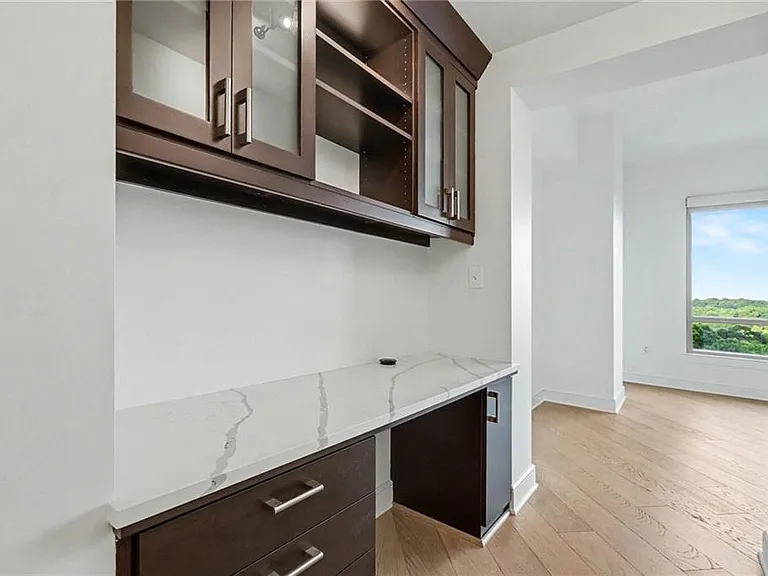 222 12th St NE #1107 — Photo 16