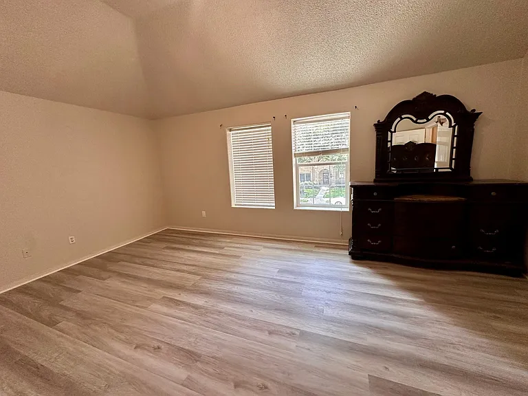 19119 Winding Trail Ln — Photo 10