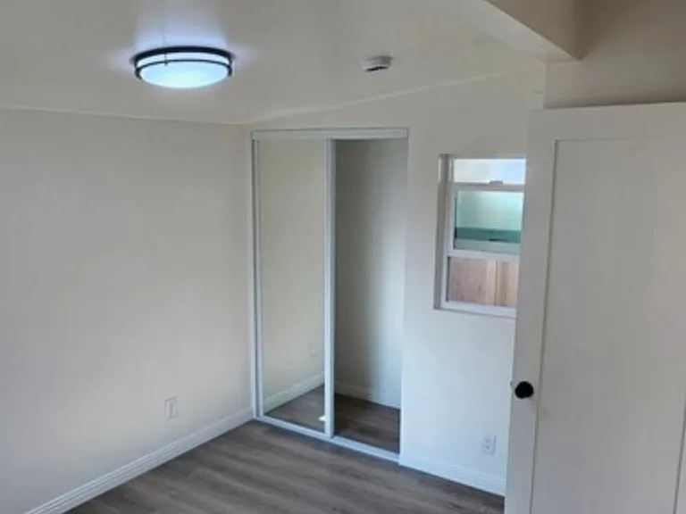 403 Griswold St #C — Photo 5