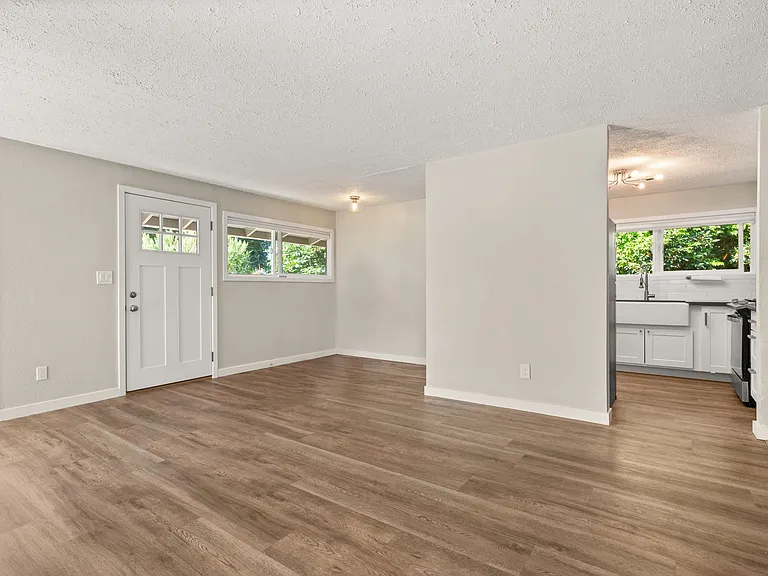 5237 NE Alberta St — Photo 4