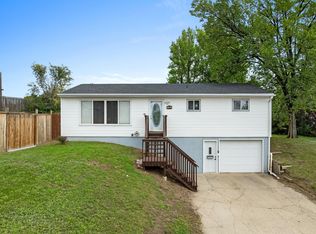 1130 5th St NE, Minot, ND 58703