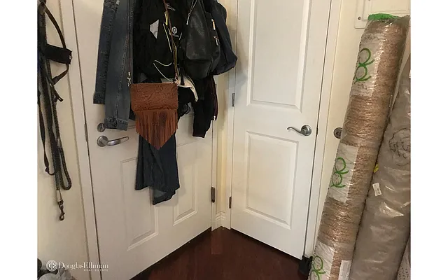 Rented by Douglas Elliman | media 26