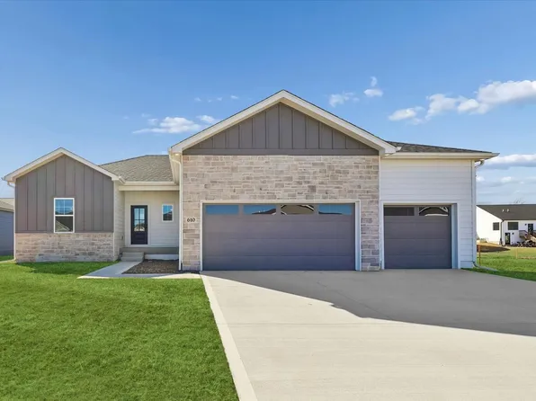 610 NW Concord Ln, Waukee, IA 50263