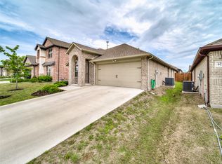 6228 Red Falcon Dr, Fort Worth, TX 76179