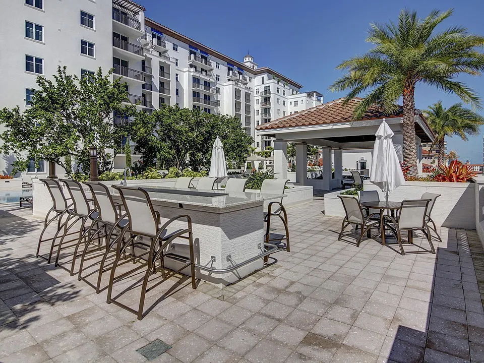 Sofia Coral Gables apartments community photo
