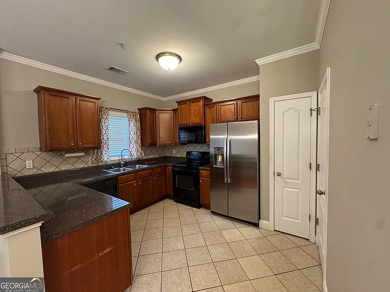 255 Oconee River Cir — Photo 11
