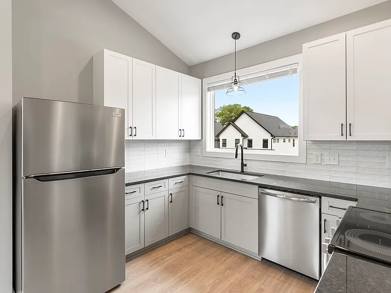 317 Wilkins St — Photo 36