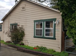 475 1/2 Adobe Rd, Penngrove, CA 94951