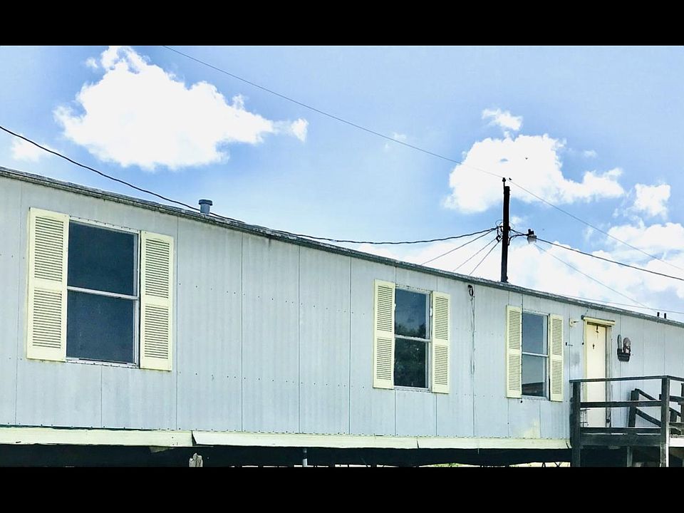 1st image of 203 Bluff Dr