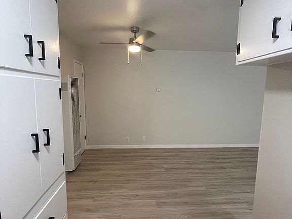 4th image of 210 Rushmore Ln #3