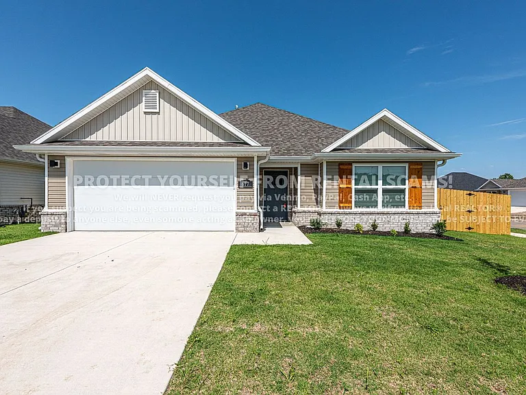 617 S Wagon Wheel Ave — Photo 1