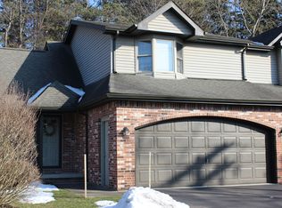 23 In The Woods Ln, Buffalo, NY 14224
