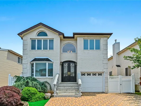 67 Dexter Avenue image 1 of 32