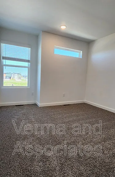1091 Kentucky Ave — Photo 7