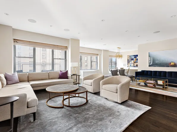 2 Fifth Avenue image 1 of 13