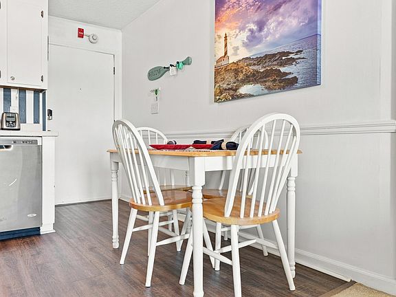 5th image of 1919 Spring St. #36A