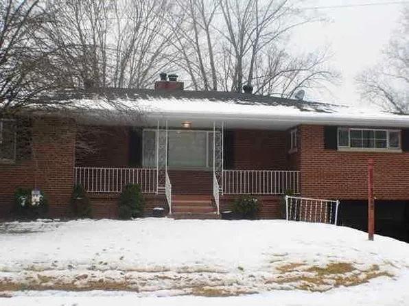 5268 W Pea Ridge Rd, Huntington, WV 25705