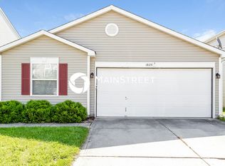 1825 Blue Pine Ln, Indianapolis, IN 46231