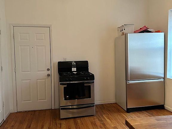 5th image of 2101 S Ashland Ave Unit 3R