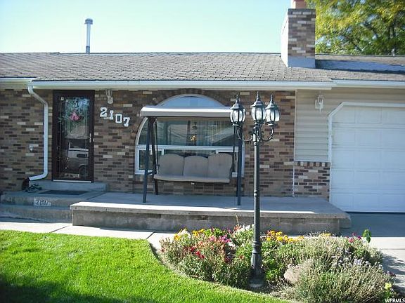 4th image of 2107 W Arthur Dr